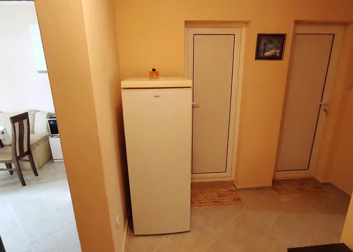 сиракови Черноморец